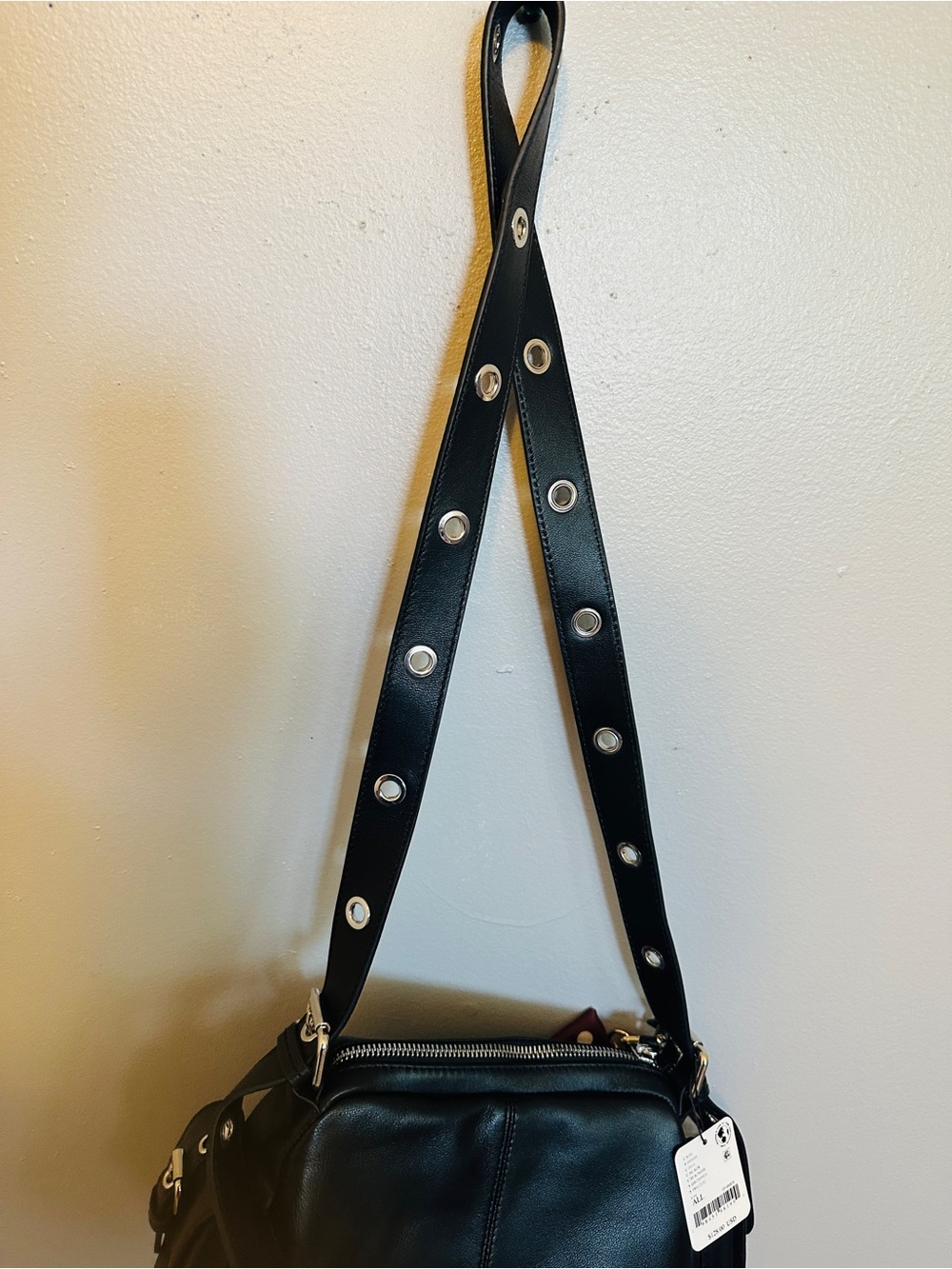 Free People Black Leather Shoulder Bag with Grommet Strap - Picture 4 of 7